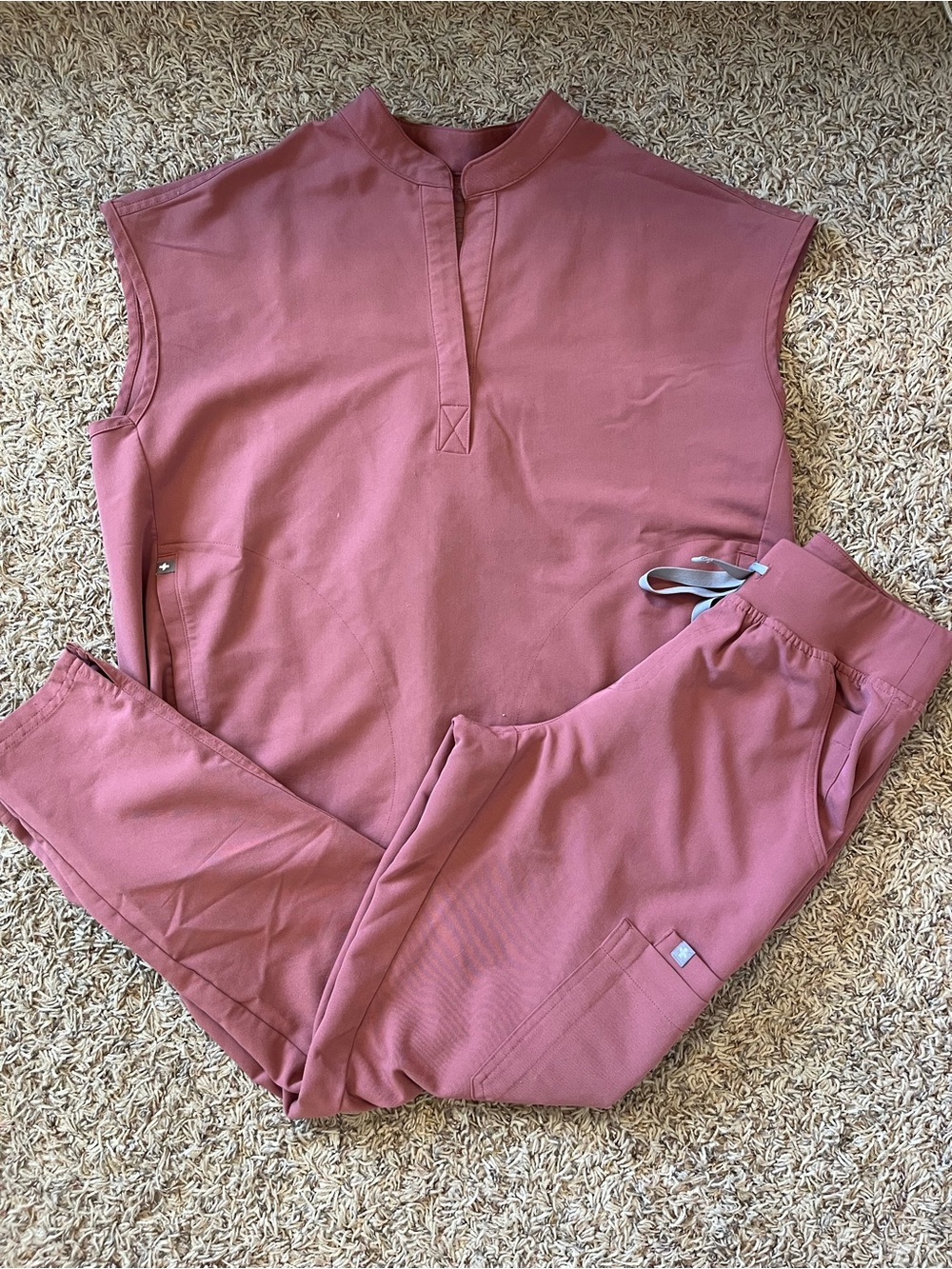 Figs Scrub Set